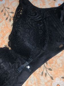 2 Beautiful Imported Bra🧡🖤