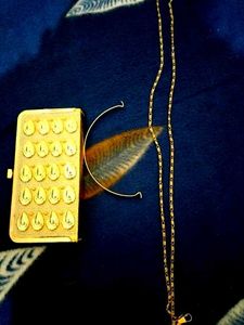 Vintage Gold Tone Clutch & Coin Purse