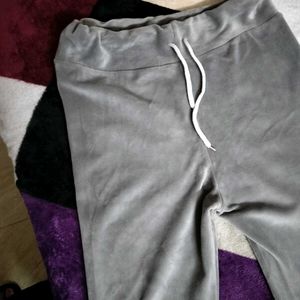 Valvet Light Grey Bottom