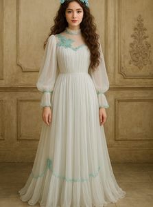 Elegant White vintage Gown