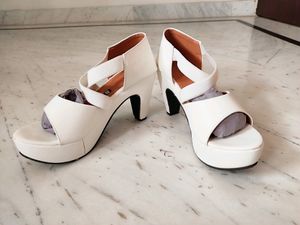 WHITE HEELS , Size :- UK-7 / EURO-40