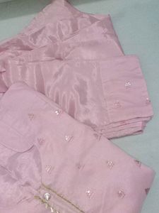 😍Pink Embroidered Kurta Set😍