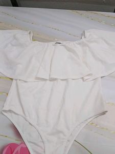 (1300)White Ruffle Bodysuit
