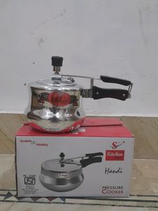 SI KITCHEN BRIGHT 1.5 LITRE PRESSURE COOKER