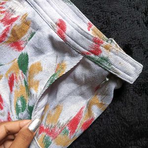 Floral Print Skirt With Side Pockets