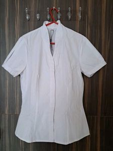 White Short Sleeve V-Neck Blouse