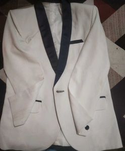 Elegant White Blazer