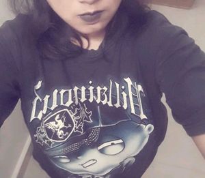 Bust 44 Gothic Off Shoulder Tee