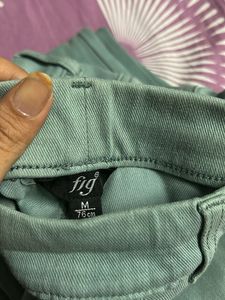 Jeggings And Gym Wear Top