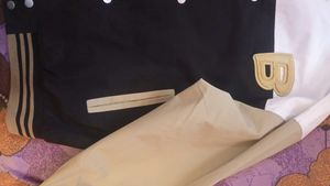 Shuaigihuoban Beige Lightweight Jacket – Unisex