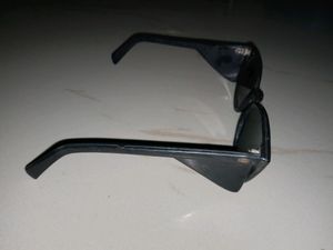 😎Old Black Sunglass...🕶️