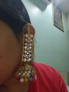 Multicolour Earing With Maangtika