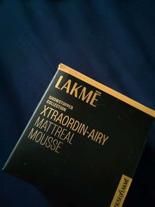 Lakme Mousse Foundation