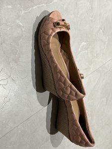 Pink Wedges