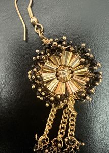 Black Pearl and Gold Earring
