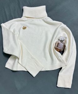 Comfy premium quality White Turtleneck Sweater