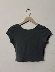 Women&#39;s V-Neck Crop Top