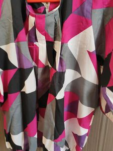 Geometric Print Blouse