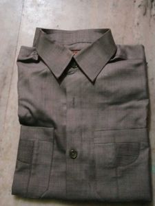 Men's Casual Button-Down Shirt