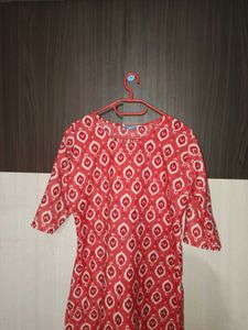 Red &amp; White Print Kurti Size XL