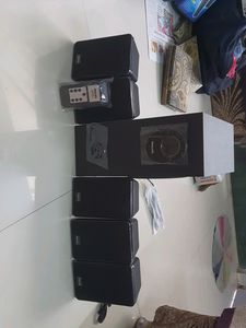 Philips 5.1 Multimedia Speakers