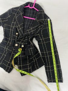charcoal black with gold Chic Plaid Blazer size M