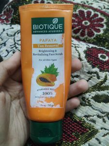 Biotique Papaya Face Scrub