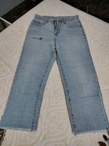 Light Wash Denim Jeans , ankle length jean
