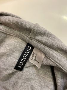 H&amp;M Light Grey Sweatshirt