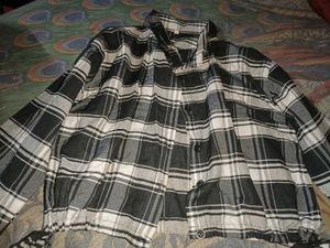 Black &amp; White Plaid Crop Shirt