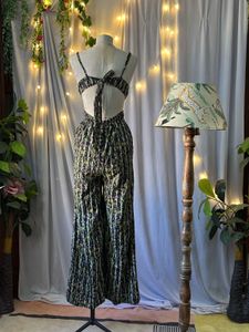 Floral jumpsuit with pockets