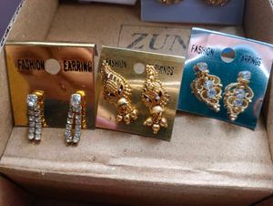 Earring Lot (10)