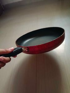 Non Sticky Pan With Lid Cover