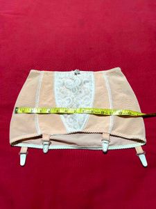 Vintage Style Nude Lace Garter Belt