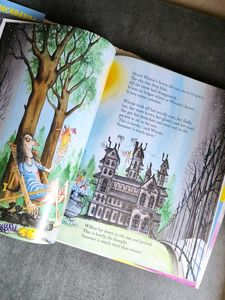 Winnie the Witch: Three Story Treasury