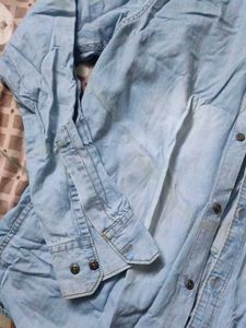 Levi&#39;s Denim Shirt