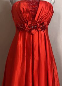 Red carpet, heavy gown
