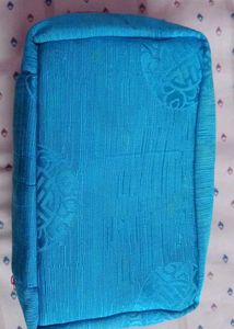 4 compartment blue pouch