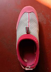 Women Shoes Good Condition.