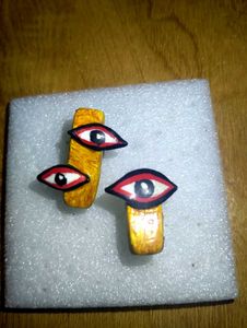 earings ( mismatch )