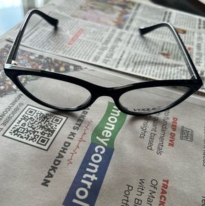 Stylish Vogue CatEye Wear(Frame)