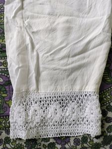 White Cigrette Pant With Lace Border At Bottom