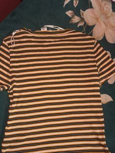 H&amp;M Striped Ribbed Tee