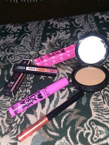 Full Makeup Kit 🤑