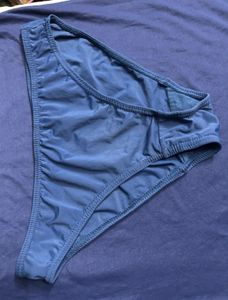 Blue camisole and Penty