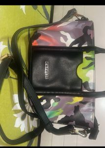 CAPRESE Stylish Handbag