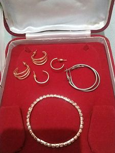 Jewelry Set: Earrings &amp; Bracelet