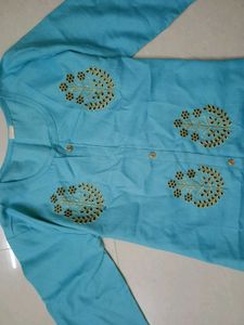 Pista Colour Kurti