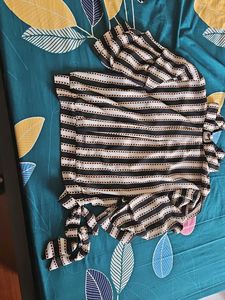 Fashionable Top In Good Condition