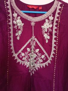 Elegant Embroidered Kurta with pant &amp;dupatta